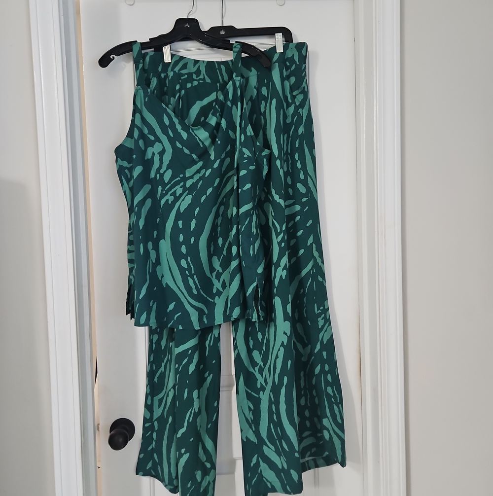 Green Abstract Print Wide-Leg Pant Set
